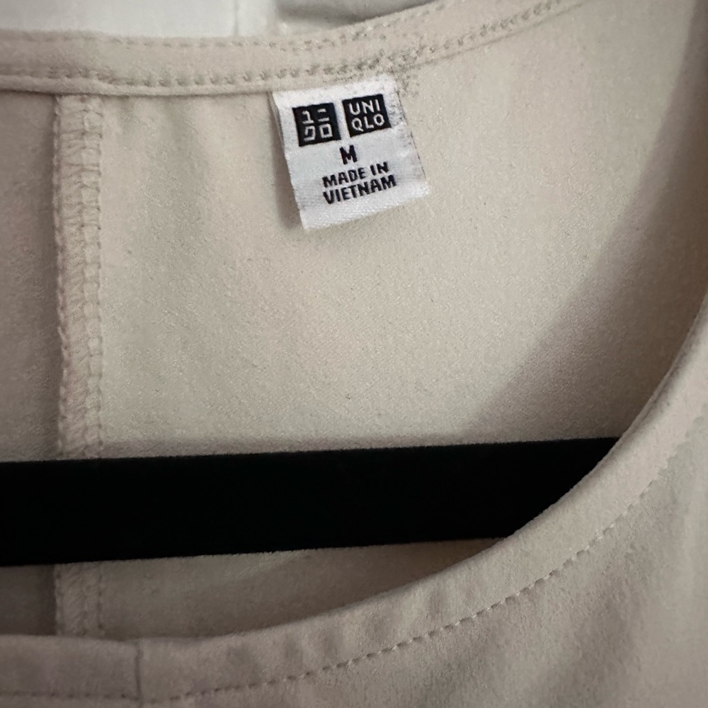 NWOT Uniqlo Ultra Stretch Dress in off-white - size M - Picture 4 of 4